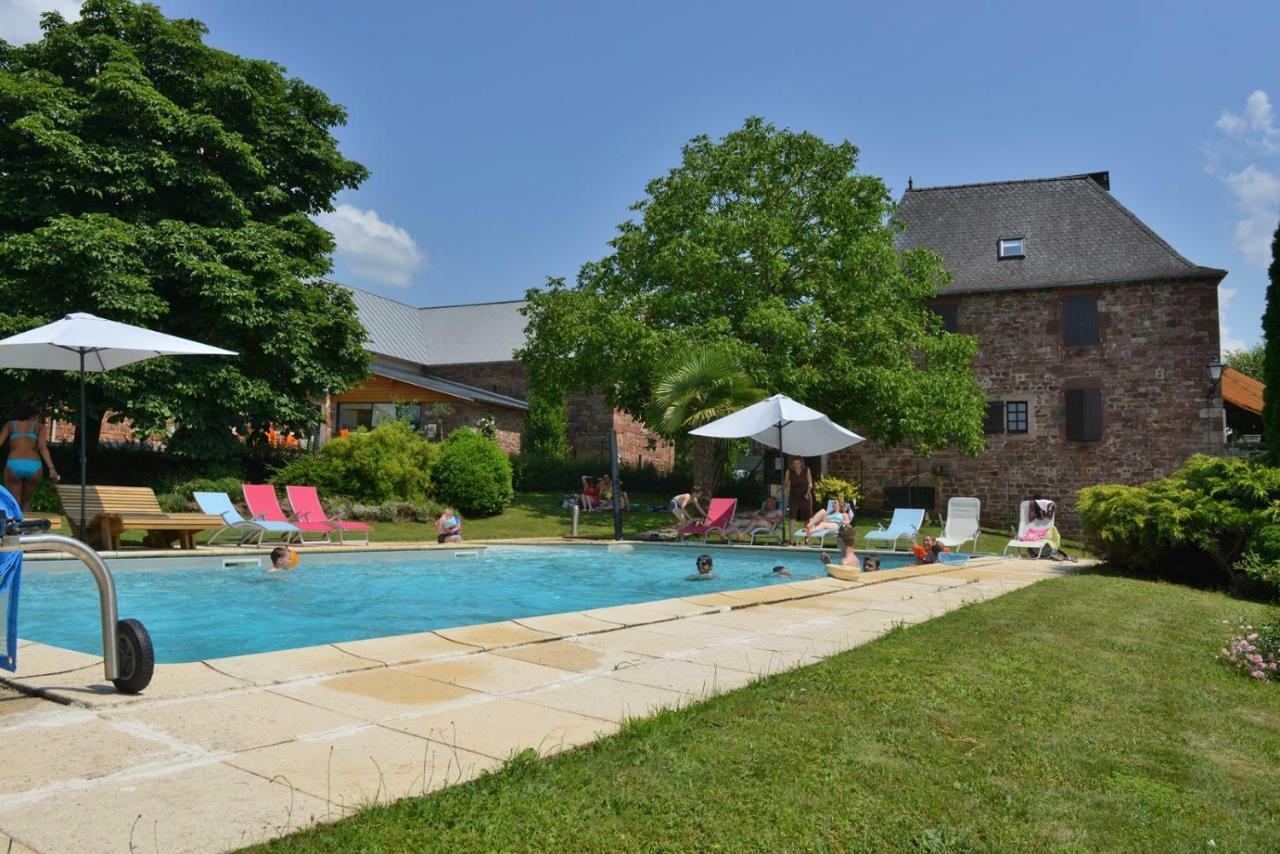 Вилла La Ferme Du Duzou Saint-Cyprien-sur-Dourdou Экстерьер фото