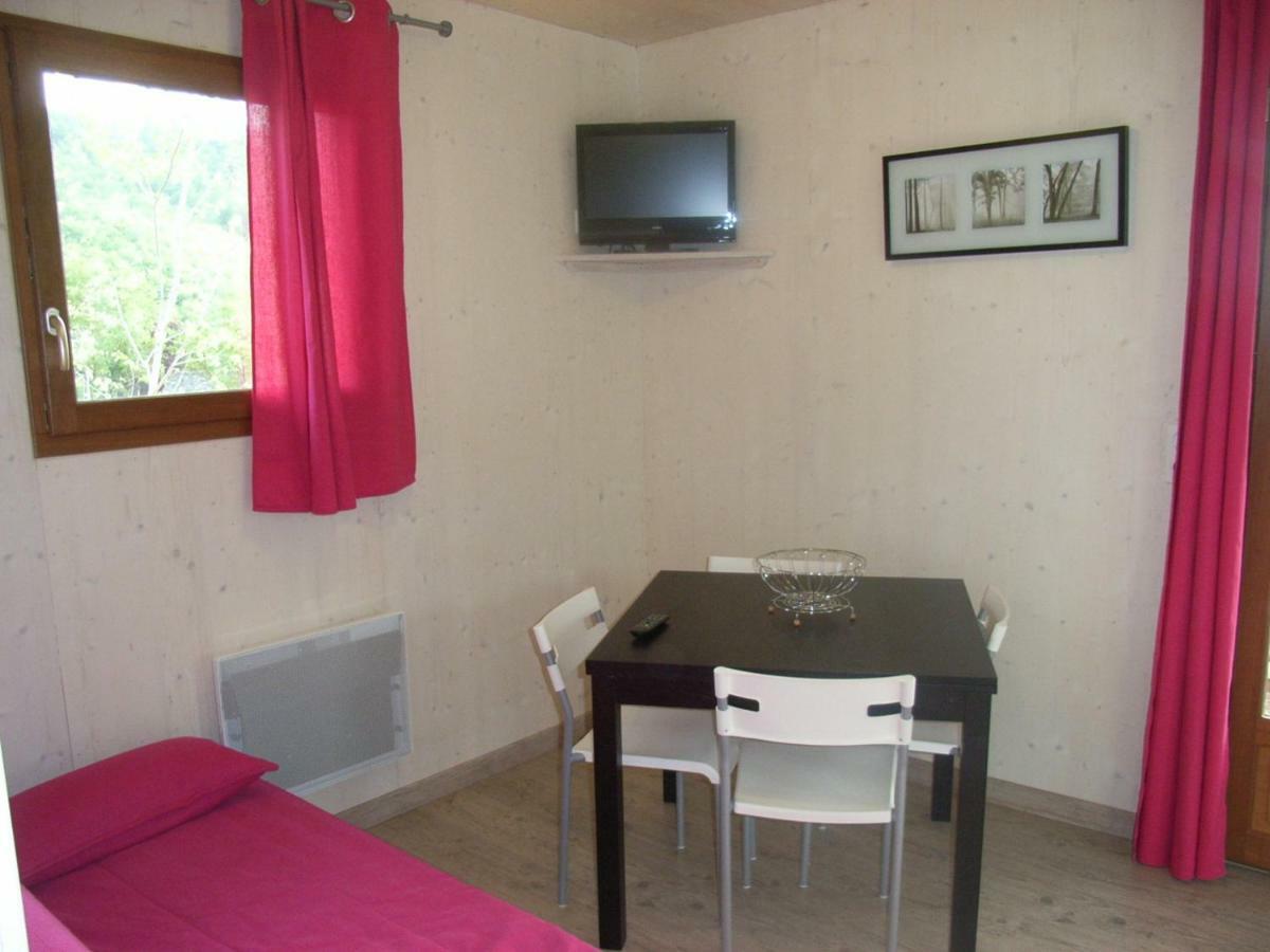 Вилла La Ferme Du Duzou Saint-Cyprien-sur-Dourdou Экстерьер фото